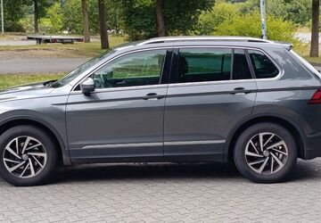 VW Tiguan 152.800 km 15.900 &euro; Rheine 48429