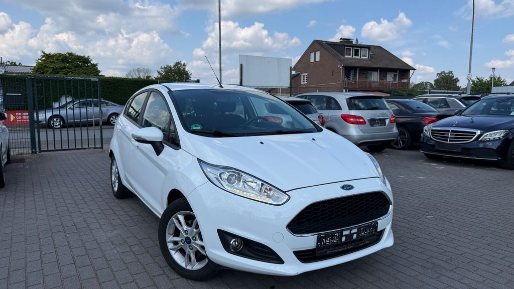 Ford Fiesta 58.700 km 7.200 &euro; Gronau 48599